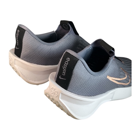 NIKE INTERACT RUN EASYON LIGHT CARBON FV5591-002 SIZE 9 Women's - Picture 5 of 11